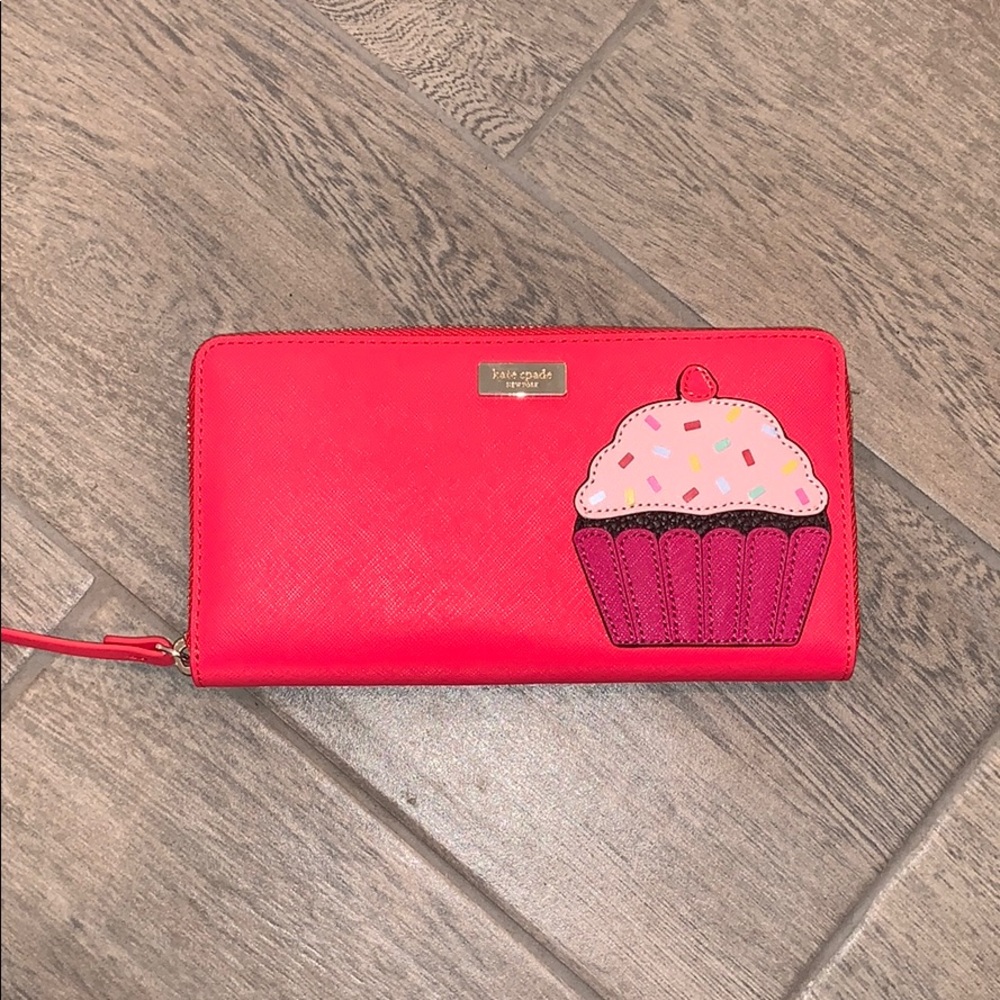 Kate Spade ♠️ take the cake wallet